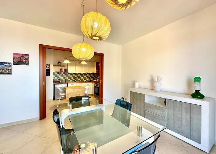 Apartment Flight Over The Sea House By Housilia *