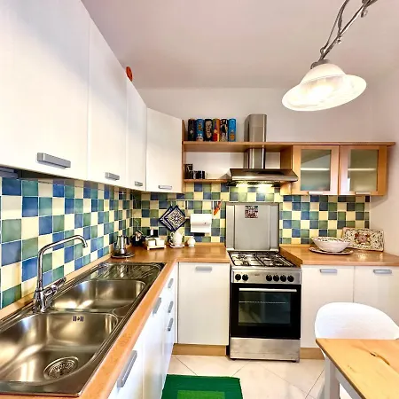 Appartement Flight Over The Sea House By Housilia