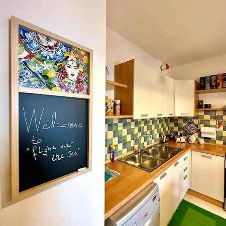 公寓 Flight Over The Sea House By Housilia *