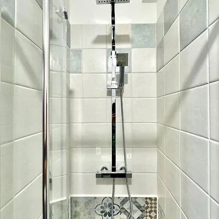 Flight Over The Sea House By Housilia Appartement