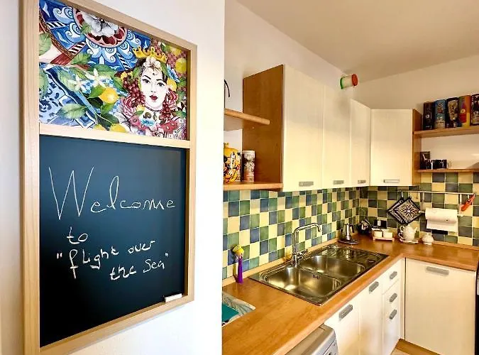 Appartement Flight Over The Sea House By Housilia *